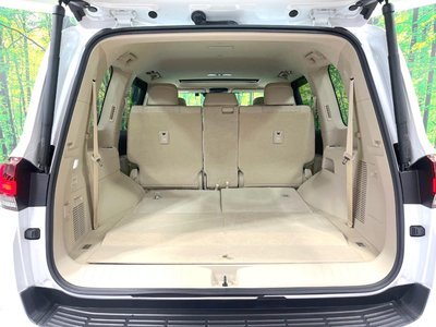 صورة 15 لـ 2023 Toyota LAND CRUISER 300