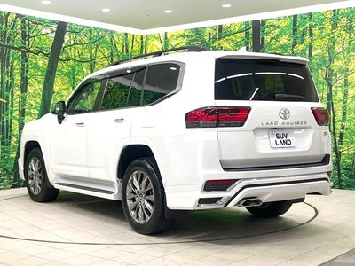 صورة 31 لـ 2023 Toyota LAND CRUISER 300