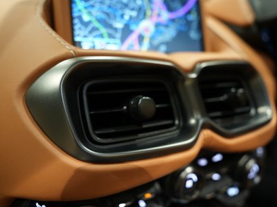 2023 Aston Martin V12 VANTAGE ROADSTER 缩略图 16