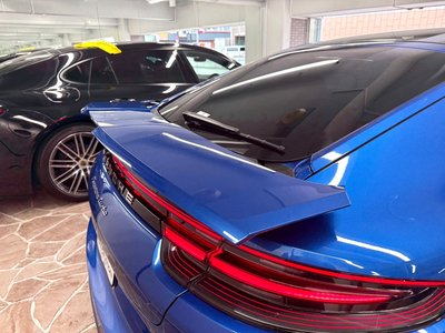 2017 Porsche PANAMERA photo 11