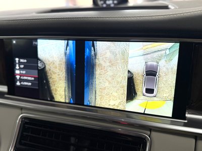 2017 Porsche PANAMERA thumbnail 36