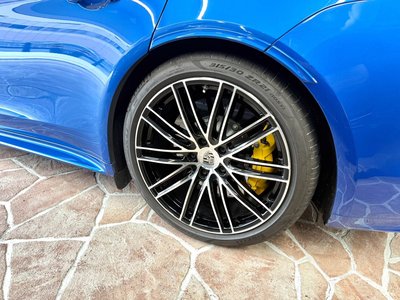 2017 Porsche PANAMERA thumbnail 20