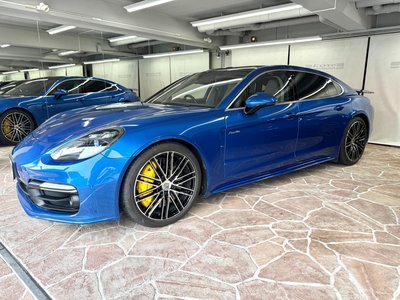 2017 Porsche PANAMERA photo 8