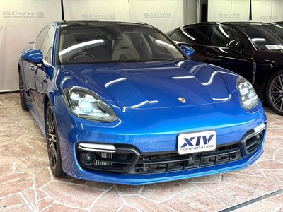 2017 Porsche PANAMERA photo 5