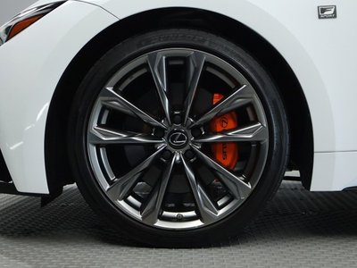 2020 Lexus IS photo 8