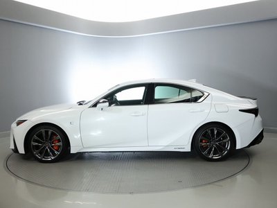 2020 Lexus IS photo 3