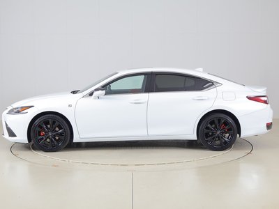 2023 Lexus ES photo 3