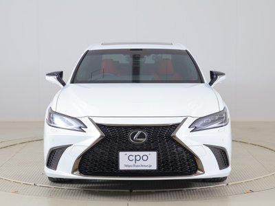 2023 Lexus ES photo 5
