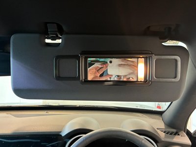 صورة 34 لـ 2025 ALFA Romeo STELVIO