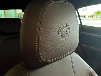 صورة 26 لـ 2025 ALFA Romeo STELVIO