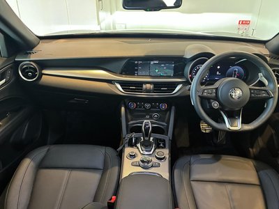 صورة 50 لـ 2025 ALFA Romeo STELVIO