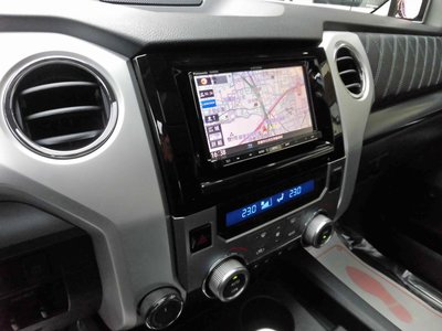 صورة 10 لـ 2017 Toyota TUNDRA