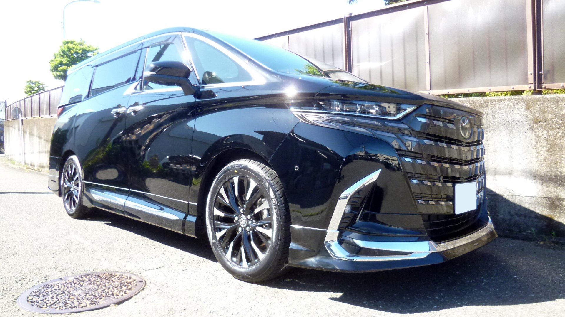صورة 1 لـ 2025 Toyota ALPHARD