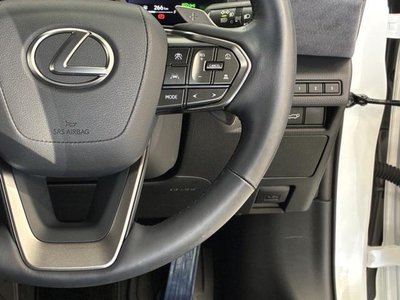 2024 Lexus LBX — фото 25