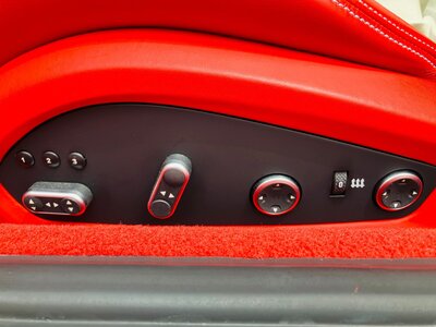 2014 Ferrari CALIFORNIA T 照片 27