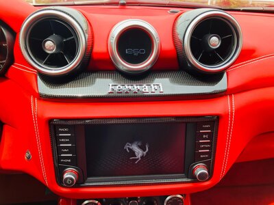 2014 Ferrari CALIFORNIA T 照片 32