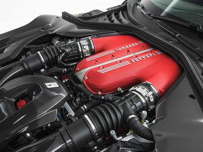 صورة 10 لـ 2025 Ferrari 12 CILINDRI