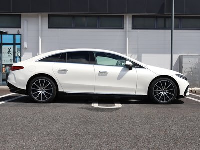 2023 Mercedes-BENZ EQS photo 7
