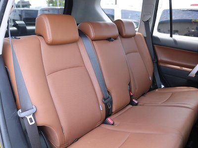 صورة 9 لـ 2021 Toyota LAND CRUISER PRADO