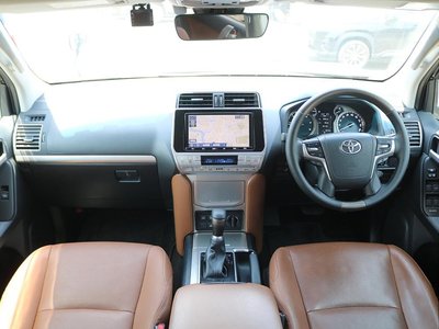 صورة 2 لـ 2021 Toyota LAND CRUISER PRADO