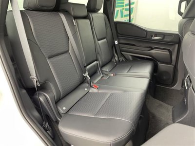 صورة 24 لـ 2025 Toyota LAND CRUISER 250