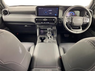 صورة 45 لـ 2025 Toyota LAND CRUISER 250