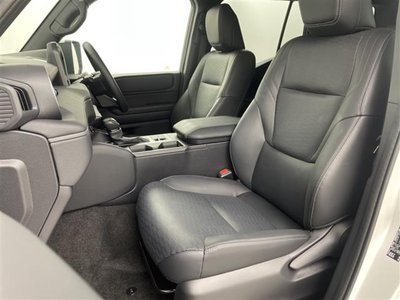 صورة 23 لـ 2025 Toyota LAND CRUISER 250