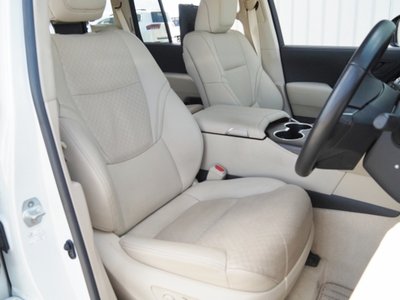 2024 Toyota LAND CRUISER 300 — фото 22