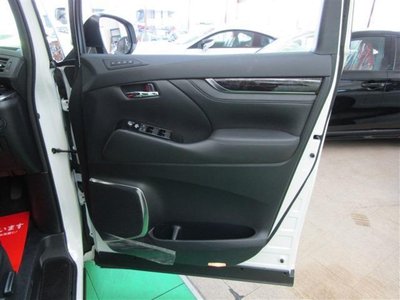 2023 Toyota ALPHARD — фото 37