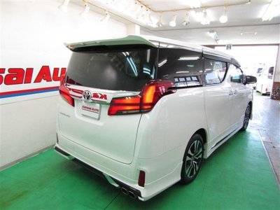 2023 Toyota ALPHARD — фото 6