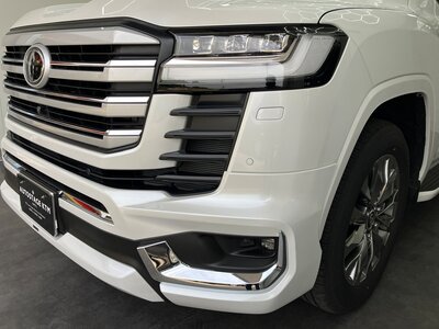 صورة 10 لـ 2024 Toyota LAND CRUISER 300