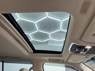 صورة 57 لـ 2024 Toyota LAND CRUISER 300