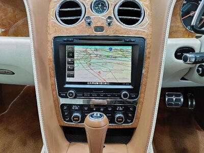 2016 Bentley FLYING SPUR — фото 10