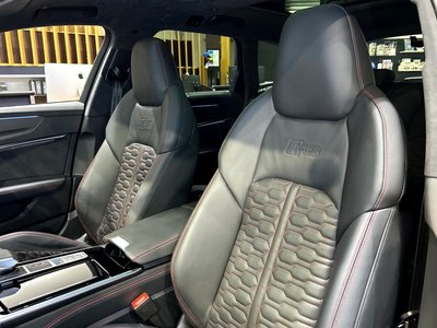 2024 AUDI RS6 AVANT photo 4