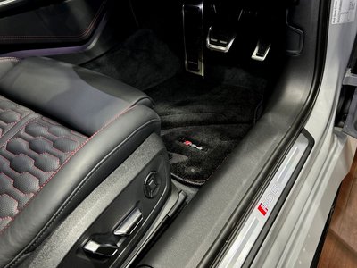 2024 AUDI RS6 AVANT photo 16