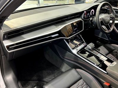 2024 AUDI RS6 AVANT photo 14