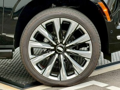 2025 Cadillac ESCALADE 照片 4