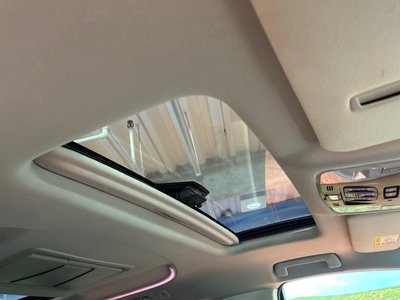 2023 Toyota ALPHARD — фото 3