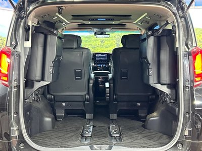 2023 Toyota ALPHARD — фото 11