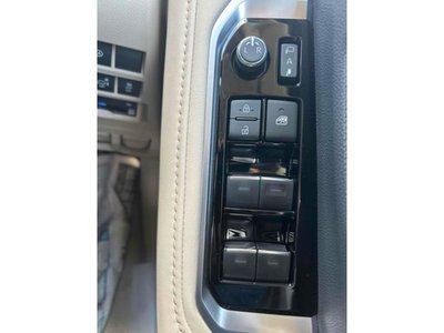 صورة 77 لـ 2024 Toyota LAND CRUISER 300