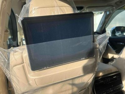 صورة 38 لـ 2024 Toyota LAND CRUISER 300