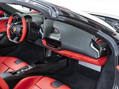 صورة 13 لـ 2023 Ferrari SF90 SPIDER