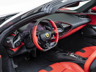 صورة 4 لـ 2023 Ferrari SF90 SPIDER