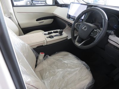 2024 Lexus LM 照片 6