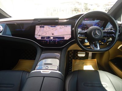 2024 Mercedes-BENZ EQE AMG photo 9