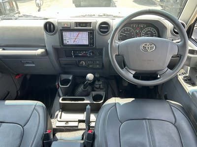 صورة 5 لـ 2014 Toyota LAND CRUISER 70 PICKUP