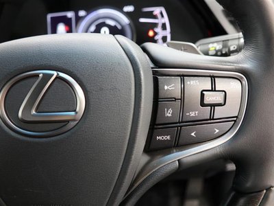 2023 Lexus ES thumbnail 13