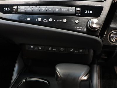 2023 Lexus ES thumbnail 34
