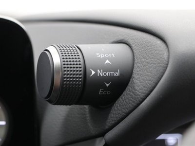 2023 Lexus ES thumbnail 17