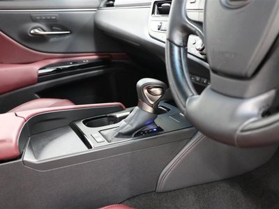 2023 Lexus ES thumbnail 29
